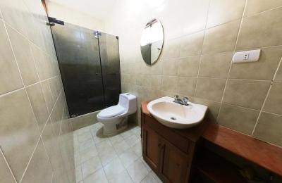 ALQUILER DE LINDA CASA DE 3 PISOS EN PIMENTEL